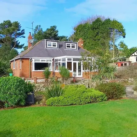 Entire Family Home By The Sea Scarborough Exterior photo